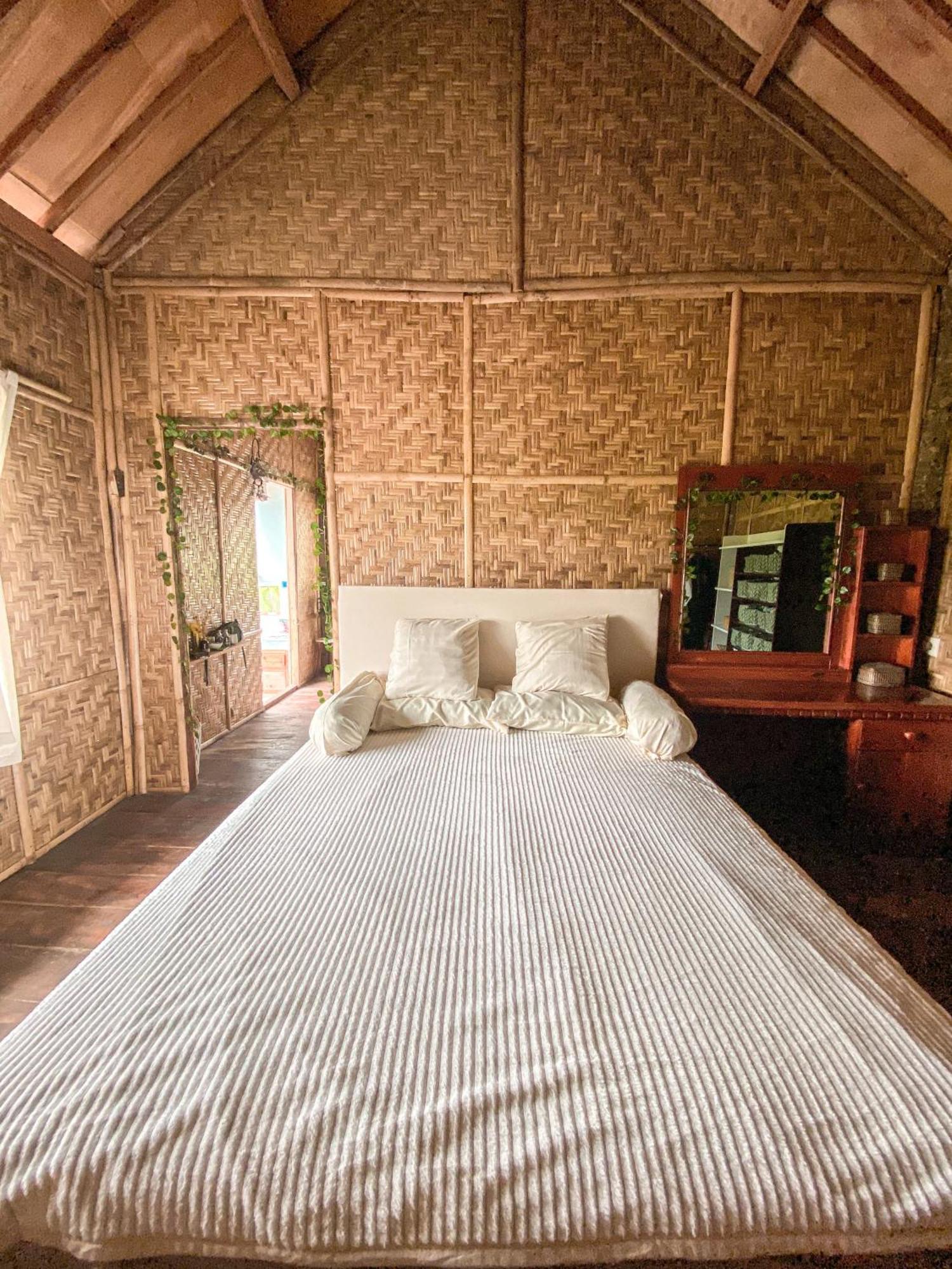 Bamboo House- * Tetebatu
